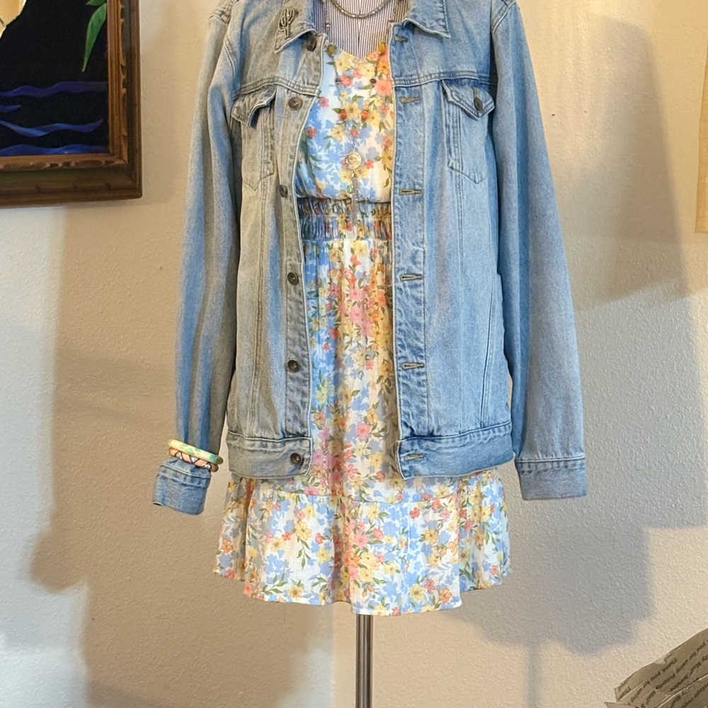 Hot Topic Light Blue Denim Jacket & Floral Dress w/ Jewelry Set